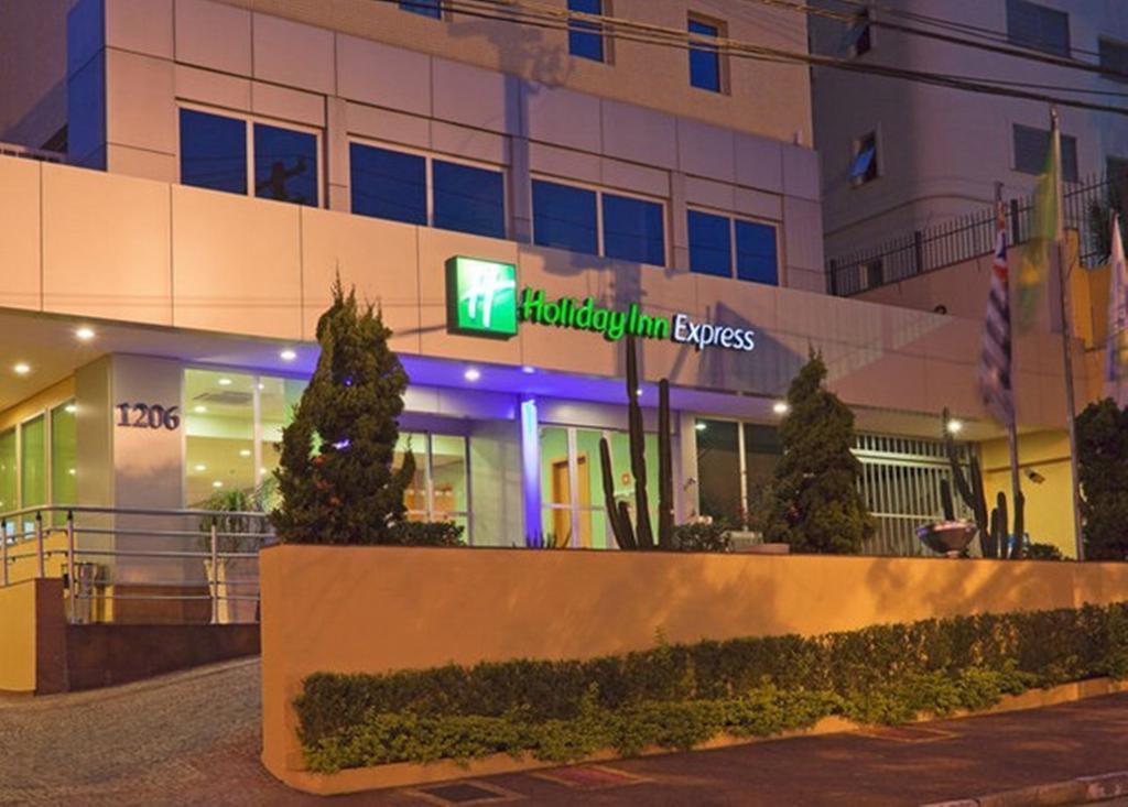 Holiday Inn Express Avenida Sumare Sao Paulo Dış mekan fotoğraf