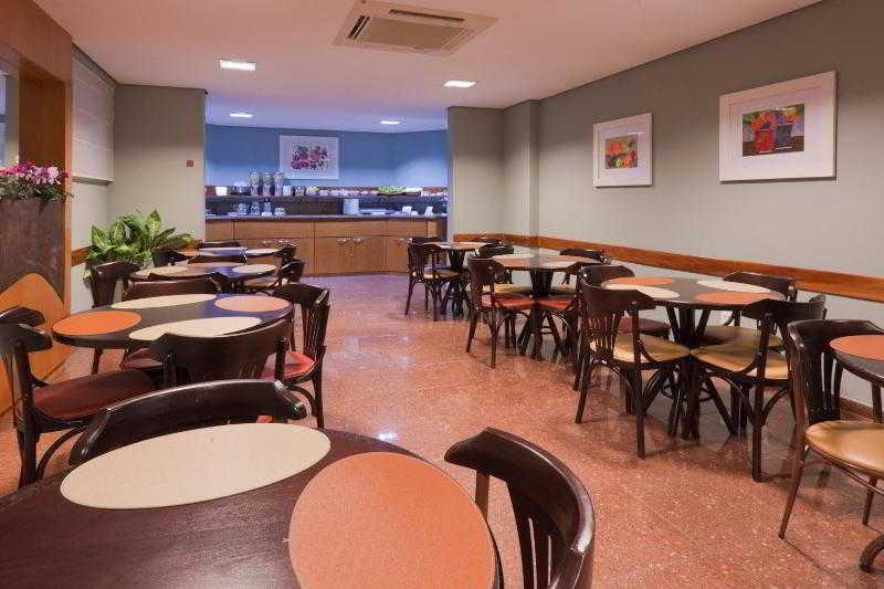 Holiday Inn Express Avenida Sumare Sao Paulo Dış mekan fotoğraf